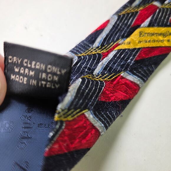 Ermenegildo Zegna Silk Tie Geometric Red Navy Gold Made in Italy 58" - Picture 9 of 10